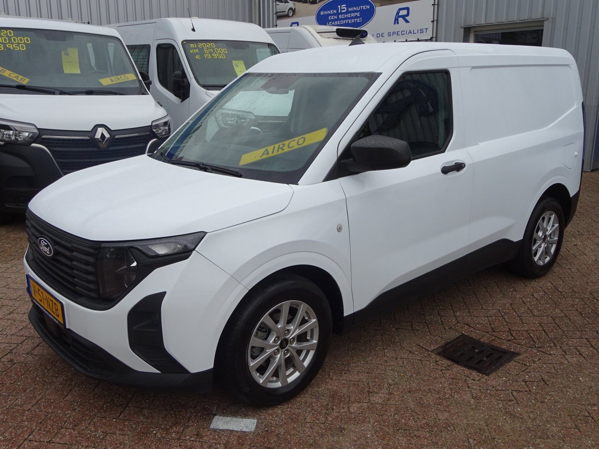 Ford TRANSIT COURIER 1.5 EcoBlue Trend CARPLAY AIRCO CRUISE, Auto's, Voorwielaandrijving, Stof, Gebruikt, 4 cilinders