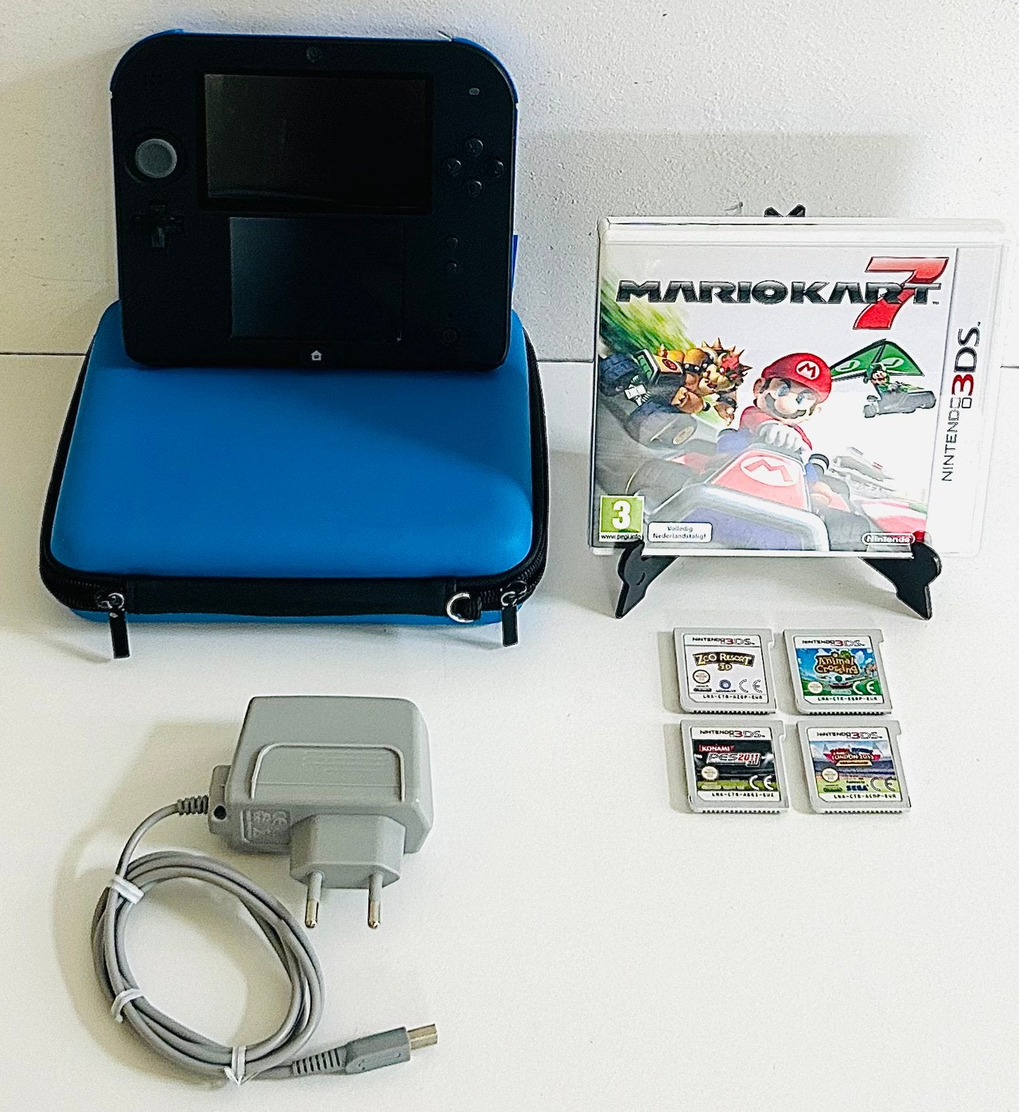 | Nintendo 2DS Set |, Spelcomputers en Games, Spelcomputers | Nintendo 2DS en 3DS, Gebruikt, Zwart, 2DS, Ophalen of Verzenden