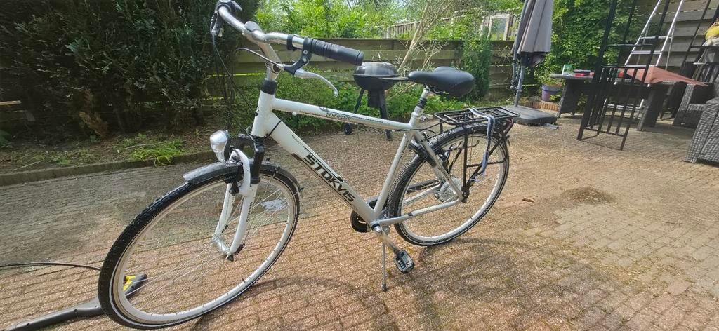 Herenfiets Wit- zo goed als nieuw, Fietsen en Brommers, Fietsen | Heren | Herenfietsen, Versnellingen, Zo goed als nieuw, 53 tot 57 cm