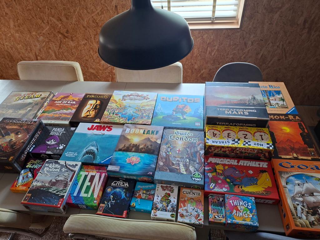 Te koop meerdere toppers, Hobby en Vrije tijd, Gezelschapsspellen | Bordspellen, Ophalen of Verzenden
