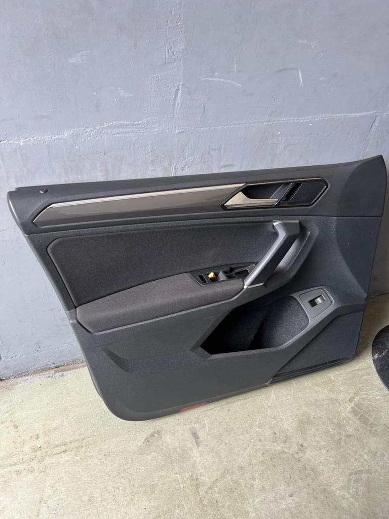 Portier bekleding deur lijst vw tiguan 2016-2024, Ophalen of Verzenden, Zo goed als nieuw