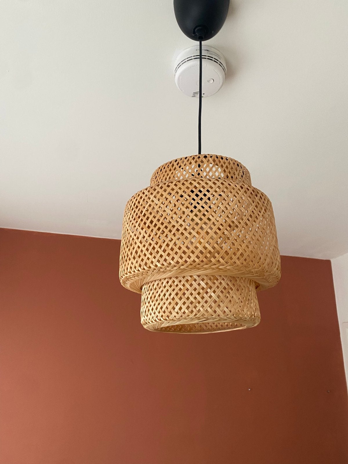 Ikea SINNERLIG hanglamp rotan 27cm, Ophalen, Zo goed als nieuw, Natuurlijk materiaal, E27 (groot)