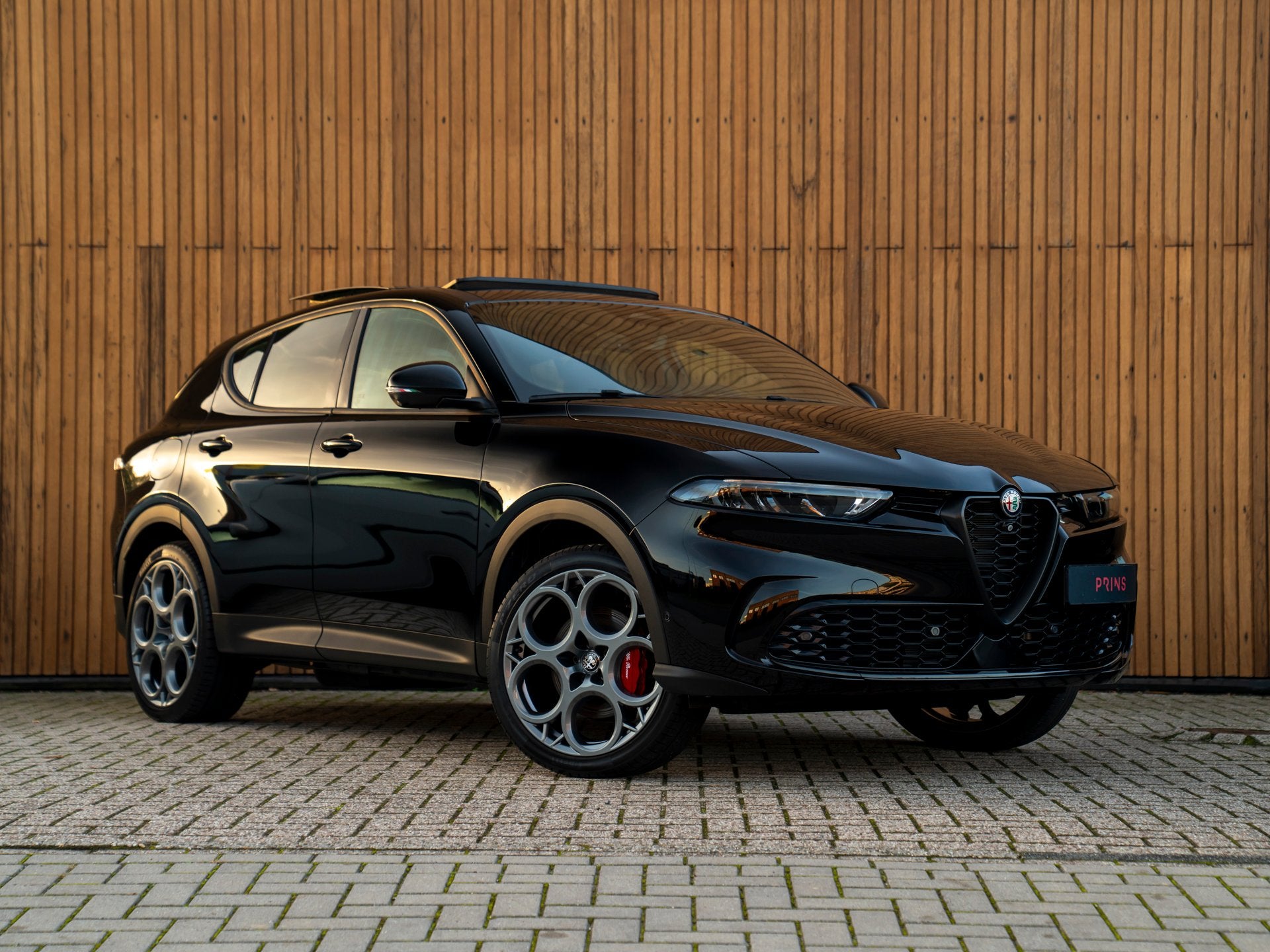Alfa Romeo Tonale 1.3T PHEV Sprint | Full option | Pano-dak, Auto's, Dealer onderhouden, 77 km/l, Gebruikt, Met garantie (alle)