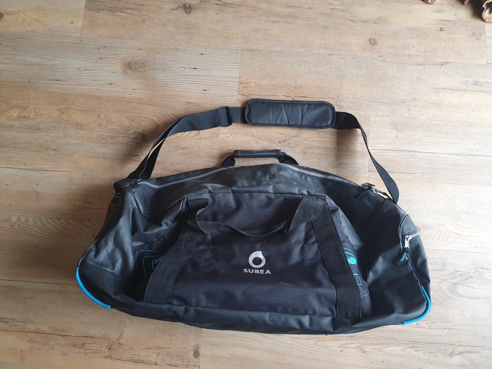 Subéa duiktas, Gebruikt, 20 tot 30 cm, Zwart, Ophalen of Verzenden