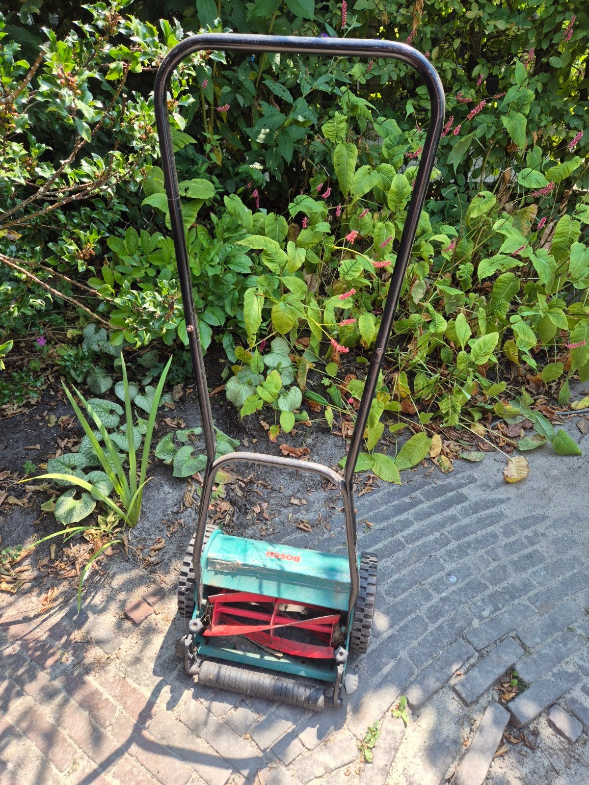 Bosch AHM 30 handgrasmaaier - Ideaal voor kleine tuinen, Tuin en Terras, Grasmaaiers, Ophalen