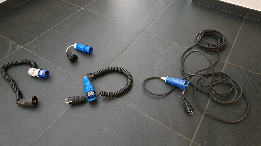 Verloopstekkers caravan / kamperen CEE-adapter, Caravans en Kamperen, Ophalen of Verzenden, Gebruikt