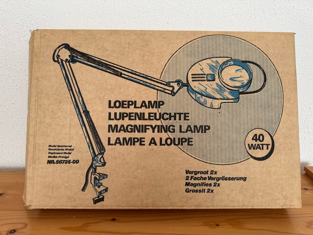 LOEPLAMP 40 watt, 2x vergroting, Hobby en Vrije tijd, Vergrootglazen, Loepen en Loeplampen, Gebruikt, Loeplamp, Ophalen