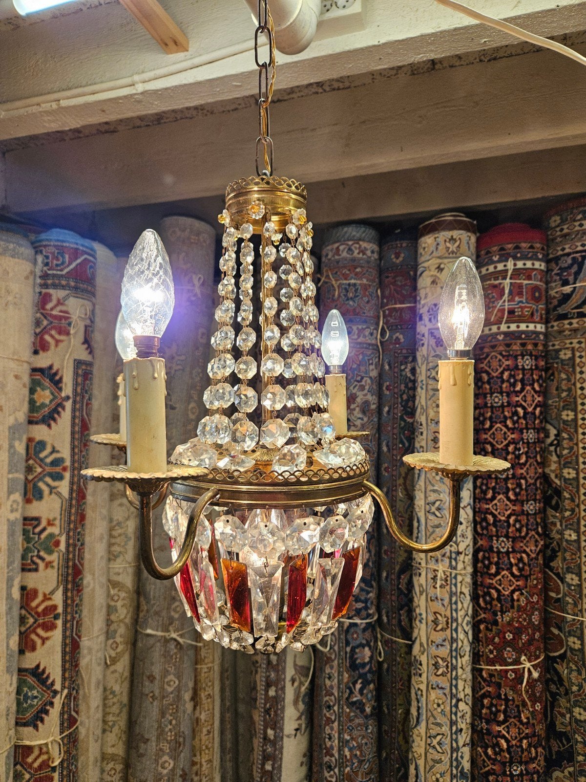 Antieke kristallen zakkroon, Ophalen