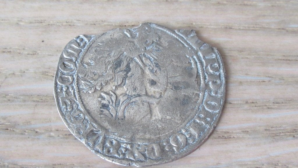 Zilveren middeleeuwse munt kruis en schild / bodemvondst, Postzegels en Munten, Munten | Nederland, Vóór koninkrijk, Zilver, Losse munt