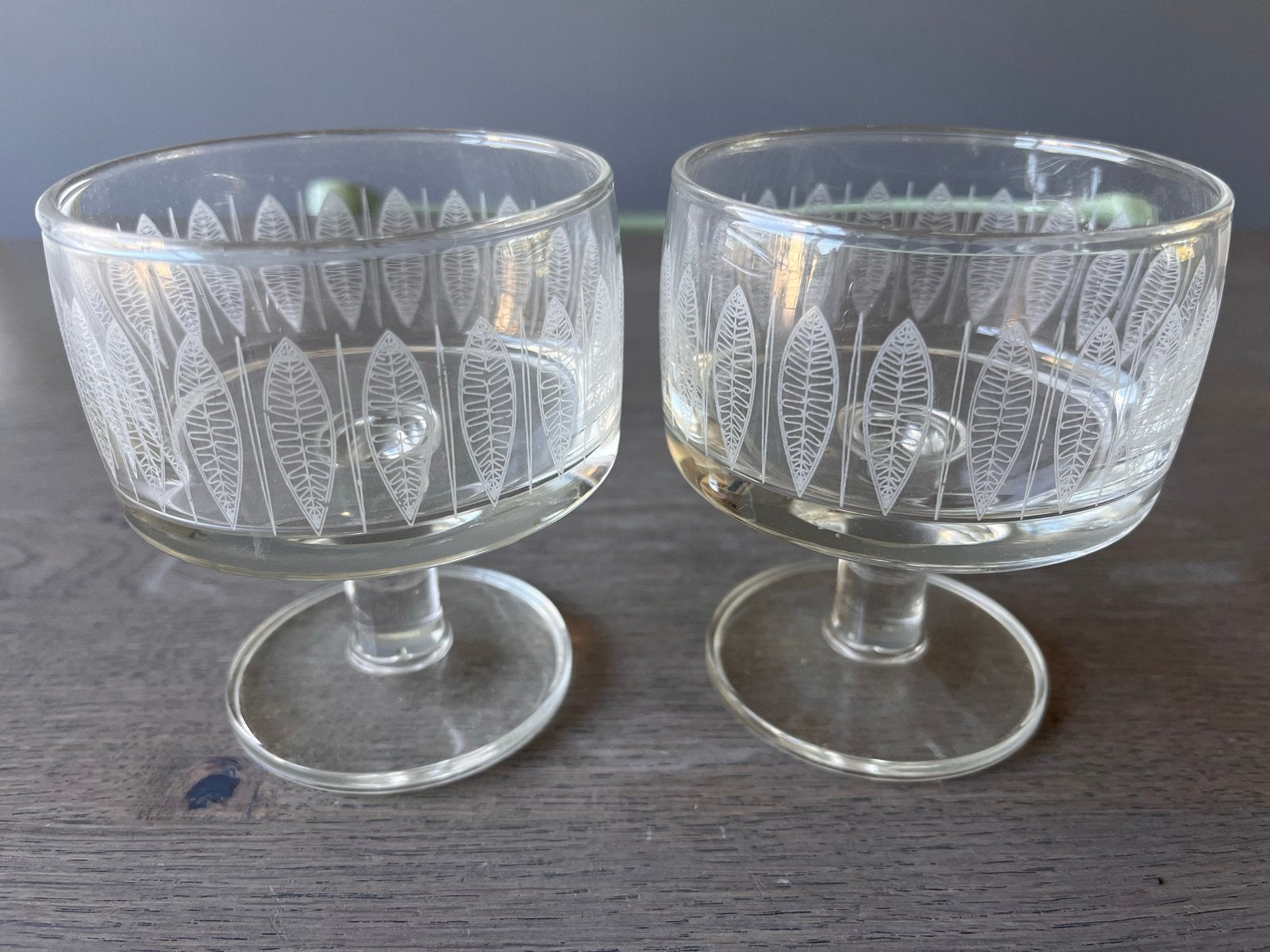 Set van 2 vintage dessertglazen met bladmotief, Ophalen