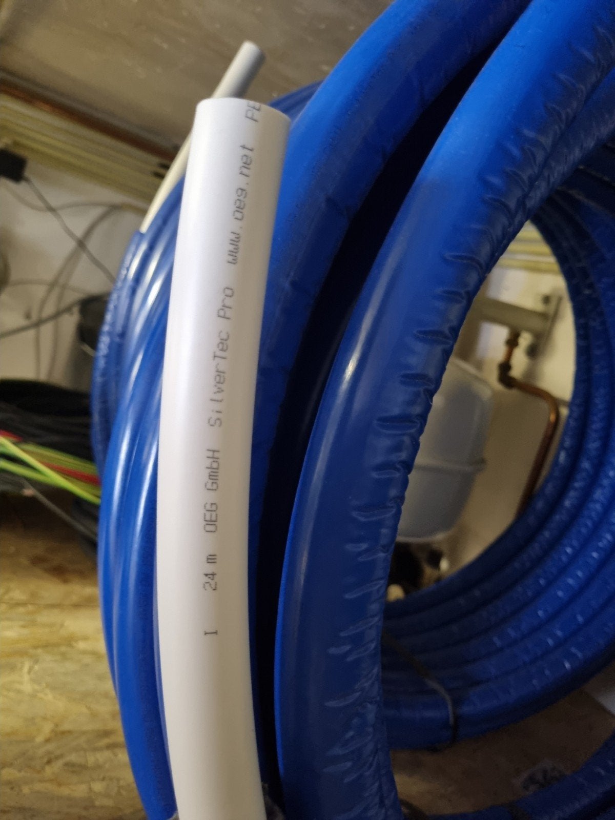 2 rollen SilverTec Pro buis, 1x 25m, 1x ~23m, Ophalen