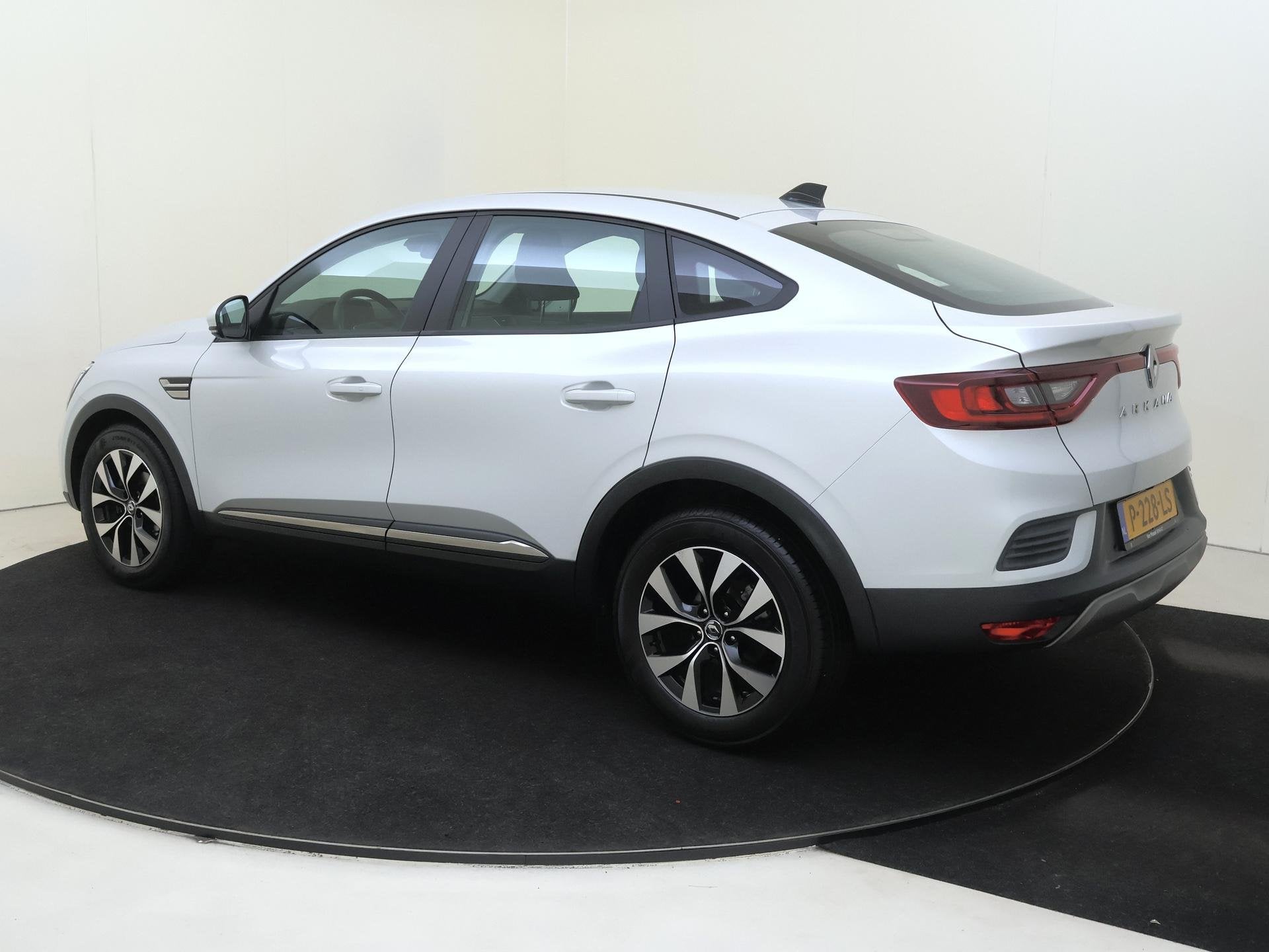 Renault Arkana 1.3 TCe 140 | Navigatie | Camera, Auto's, Stof, Gebruikt, Euro 6, 4 cilinders