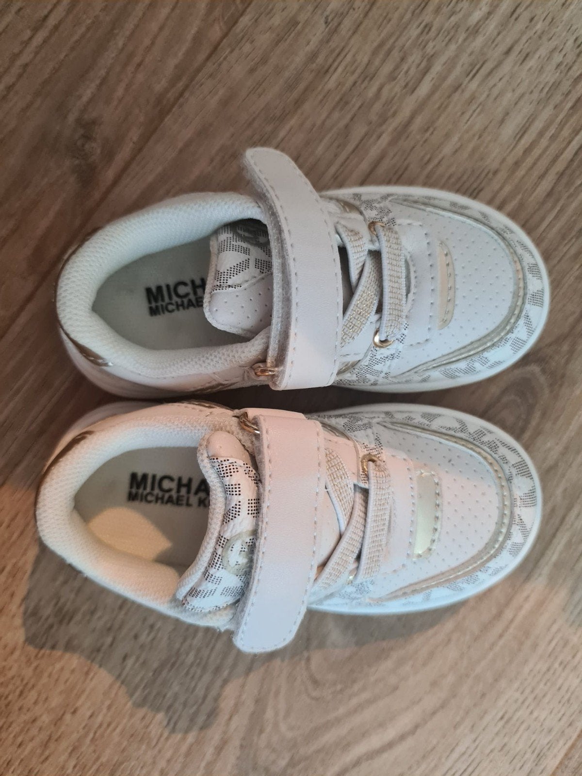 Michael Kors babyschoenen maat 21, Kinderen en Baby's, Gebruikt, Michael Kors, Jongen of Meisje, Schoenen