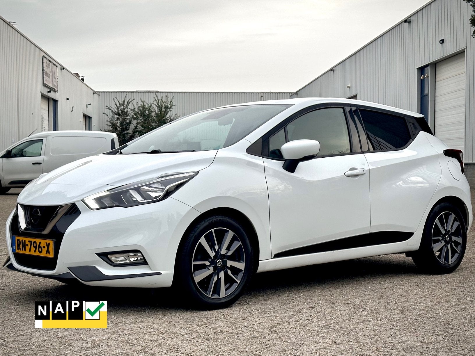 Nissan Micra 0.9 IG-T N-Connecta |Camera|Cruise|Airco|Naviga, Auto's, Voorwielaandrijving, 898 cc, Stof, 40 €/maand