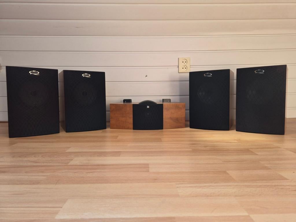 Kef Q15.2 boekenplank speakers en Kef Q6c centerspeaker, Ophalen, 60 tot 120 watt, Front, Rear of Stereo speakers, Overige merken