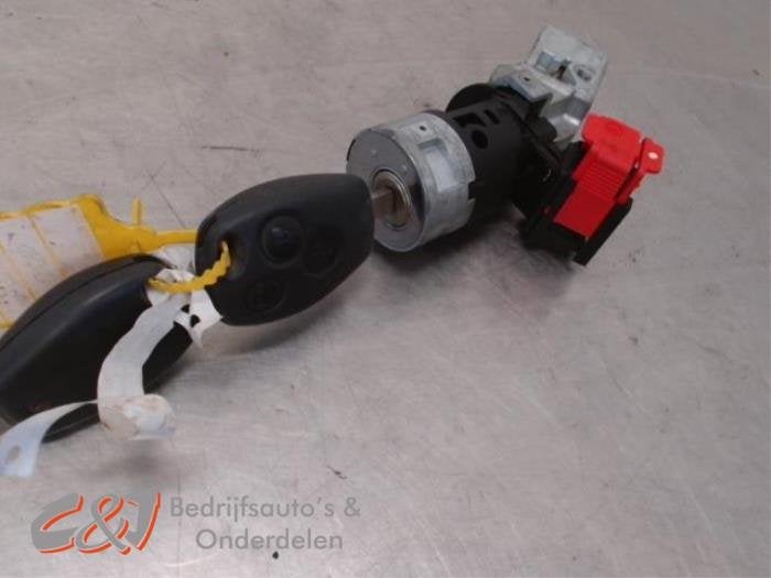 Kontaktslot + Sleutel van een Renault Trafic, Gebruikt, -, Renault, -