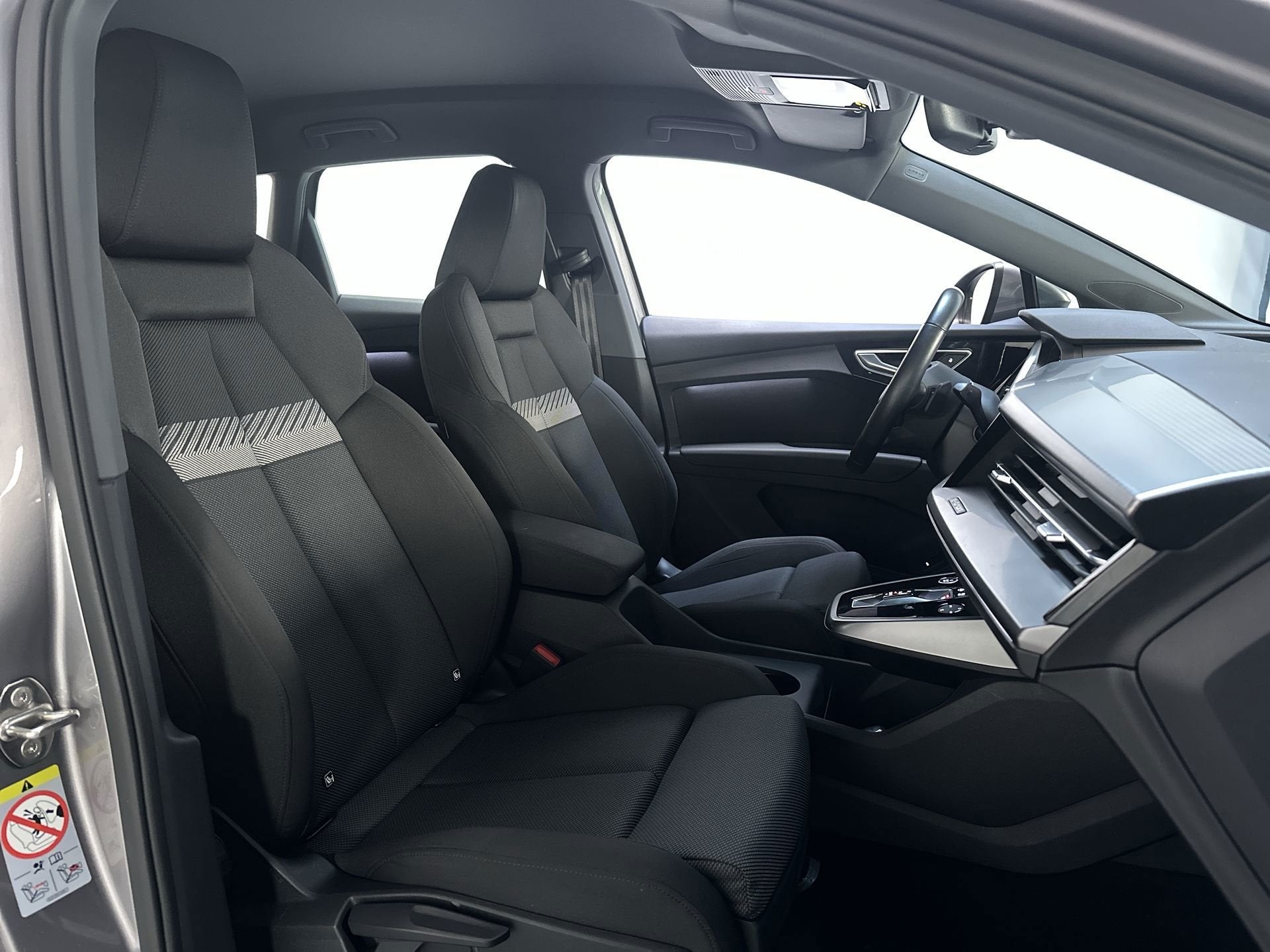 Audi Q4 e-tron 40 Launch Edition Advanced Plus 77 kWh SoH 96, Auto's, Automaat, Dealer onderhouden, Gebruikt, Met garantie (alle)