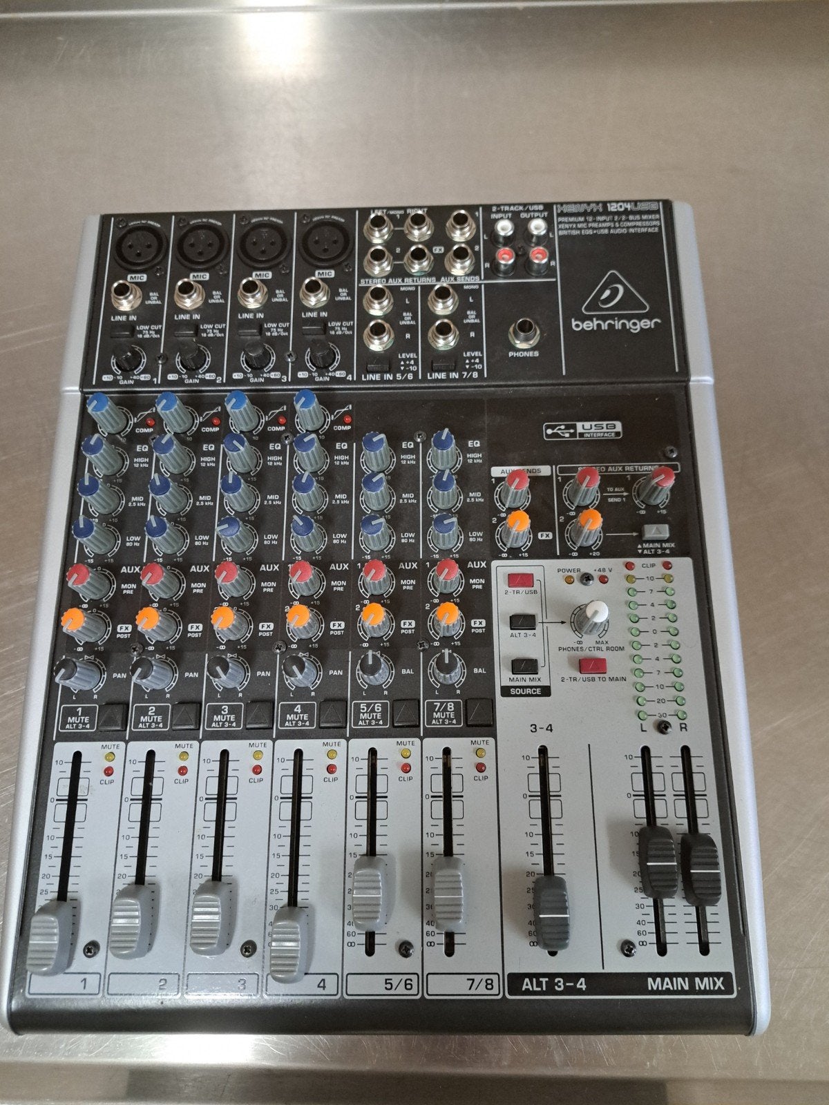 Behringer Xenyx 1204USB Mixer - Zo goed als nieuw, Muziek en Instrumenten, Ophalen of Verzenden, Zo goed als nieuw, 5 tot 10 kanalen