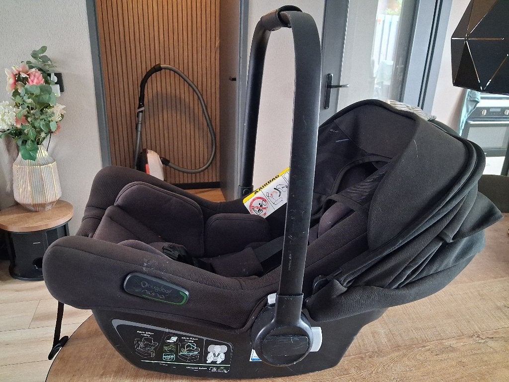 Bugaboo Turtle Air by Nuna autostoel met Isofix base, Kinderen en Baby's, Afneembare rugleuning, Ophalen of Verzenden, Zo goed als nieuw