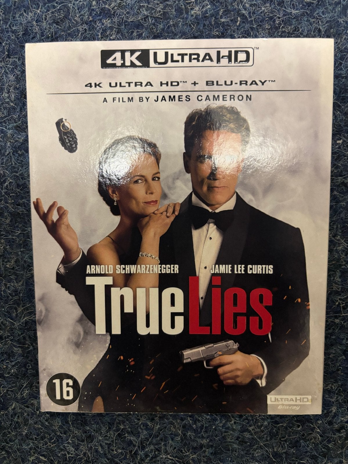 True Lies 4K Ultra HD + Blu-ray - James Cameron, Ophalen of Verzenden, Zo goed als nieuw, Actie, Boxset