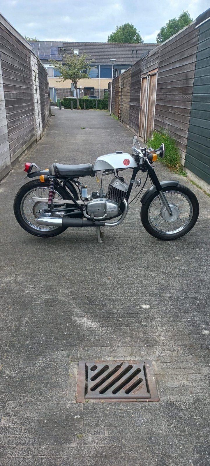 Cafe racer - cz 250- 1974