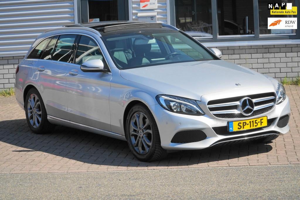 Mercedes-Benz C-klasse Estate 180 EERSTE EIGENAAR PANO CAMER, Auto's, Mercedes-Benz, Automaat, Achterwielaandrijving, Euro 6, Leder en Stof