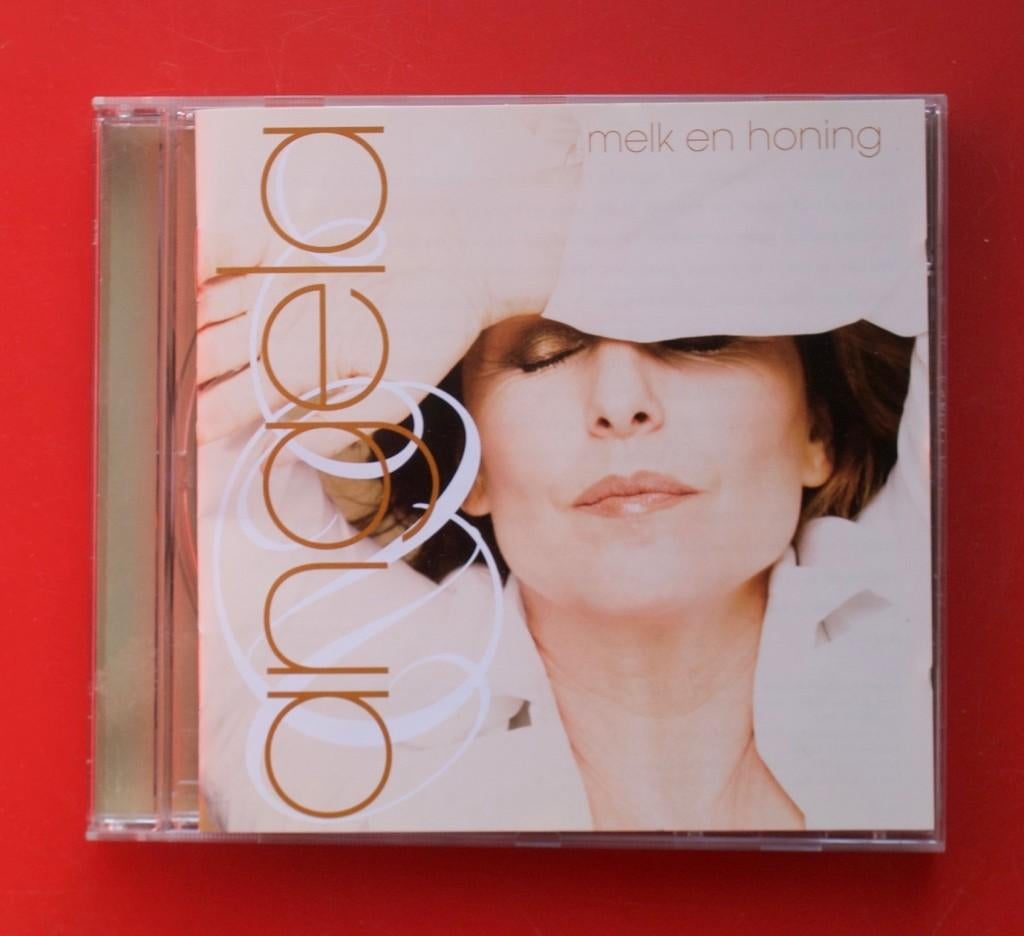 cd Angela Groothuizen Melk en honing met Feest uit 2008, Cd's en Dvd's, Ophalen of Verzenden, Gebruikt