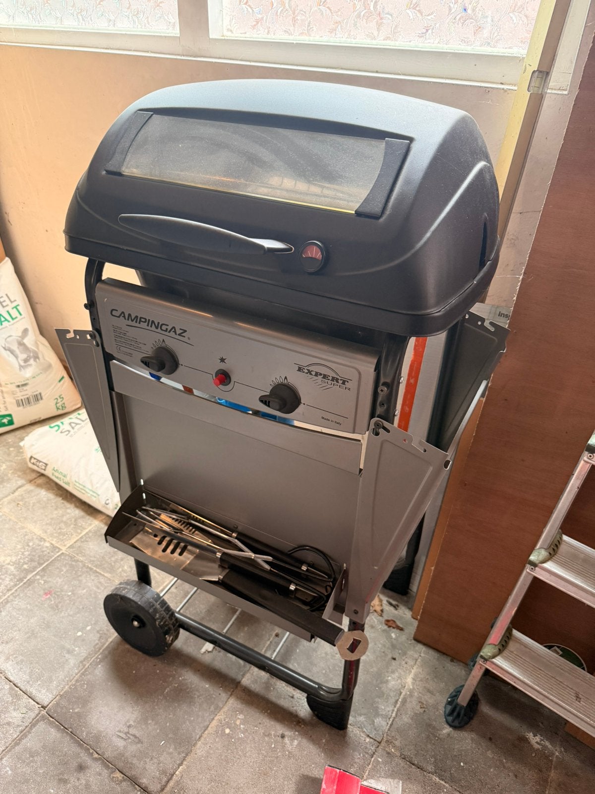 Gas BBQ – uitstekende staat, Ophalen, Zo goed als nieuw
