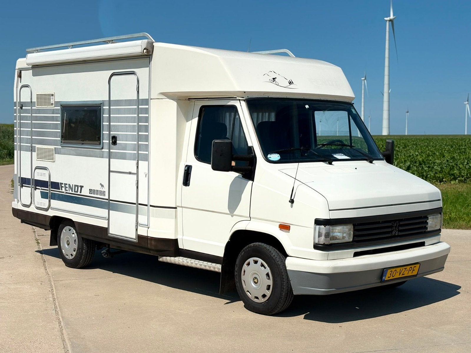 Peugeot J5 Fendt camper 1992 2.5 diesel, Afzuigkap, Ringverwarming, Reservewiel, Treinzit
