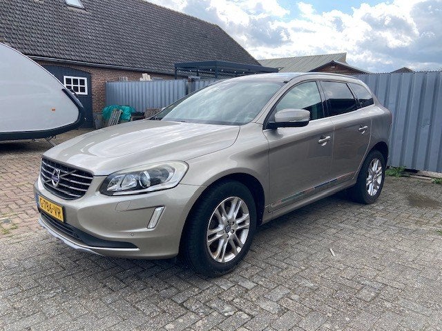Volvo XC60 2.0 3D distributieriem is eraf gelopen, Auto diversen, Schadeauto's, Overige carrosserieën, Diesel, Volvo, Zilver of Grijs