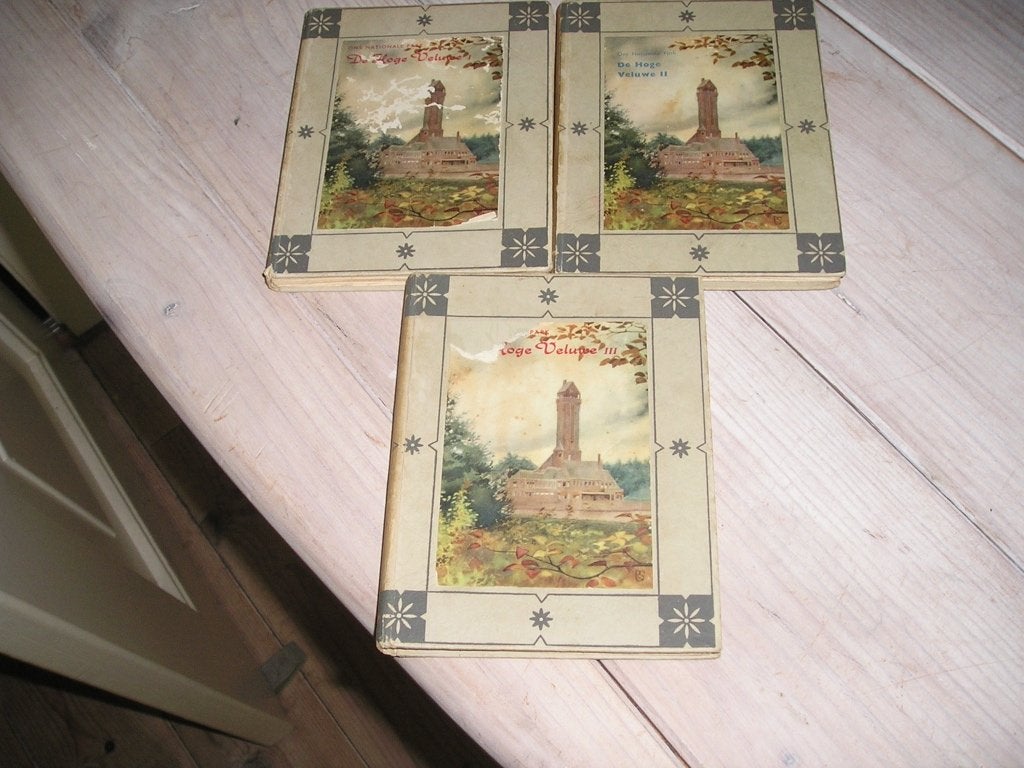 Hille zakalbum De Hoge Veluwe I II III, Ophalen of Verzenden, Gelezen, Plaatjesalbum