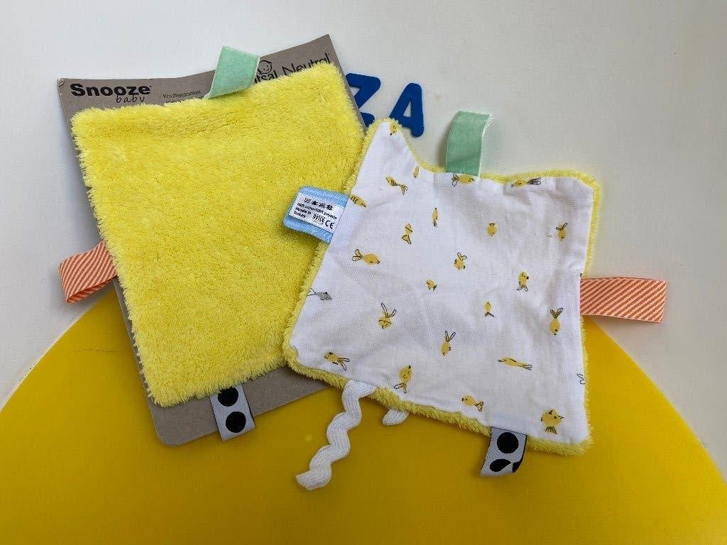 G011 snoozebaby snooze baby doekje Zwitsal geel, Ophalen of Verzenden, Zo goed als nieuw, Overige typen