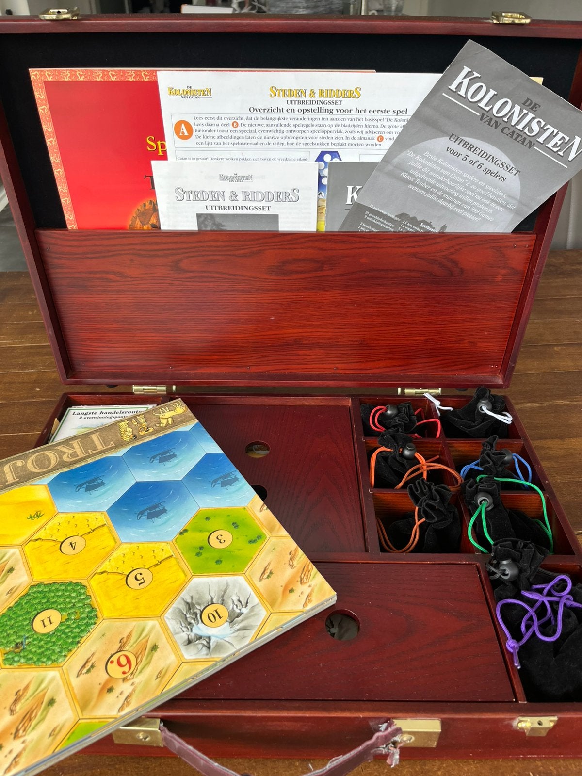 Catan koffer met meerdere spellen, Ophalen of Verzenden, Gebruikt