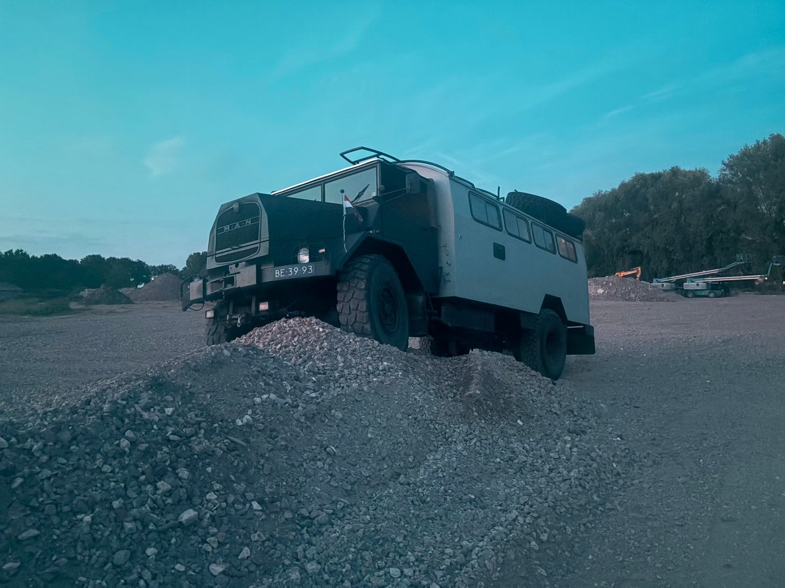 Man 630 expeditie truck / overlander aangeboden, Overige merken, Buscamper of Camperbus, Particulier, 8 tot 9 meter