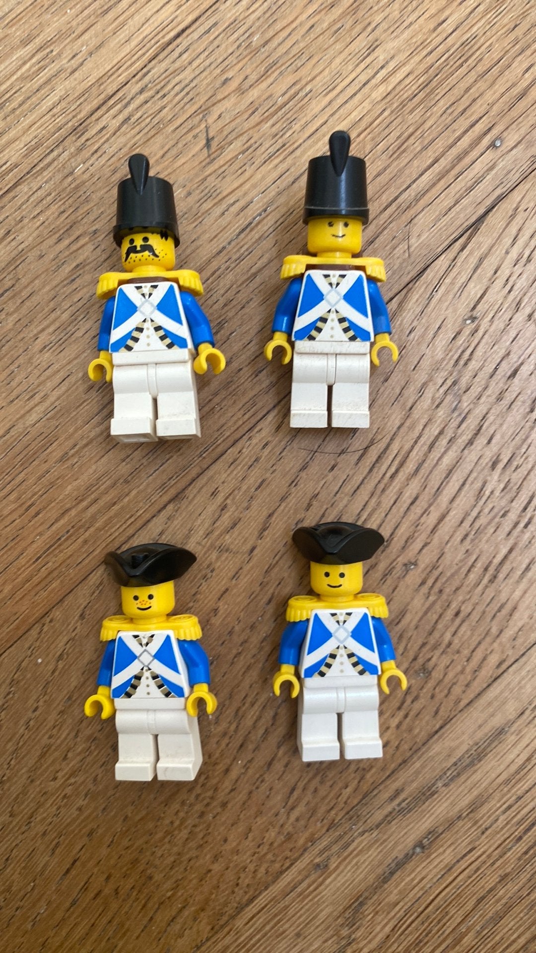 Lego Pirates I - 4 imperial soldiers, Gebruikt, Lego, Minifiguur, Pirates