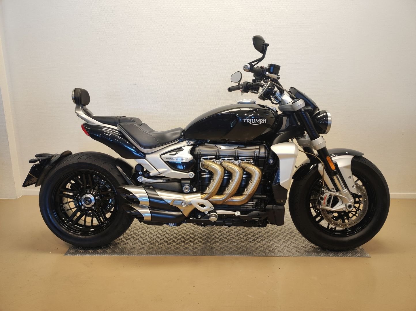 TRIUMPH ROCKET 3 R (bj 2020), Chopper, Bedrijf, Onbekend, Onbekend