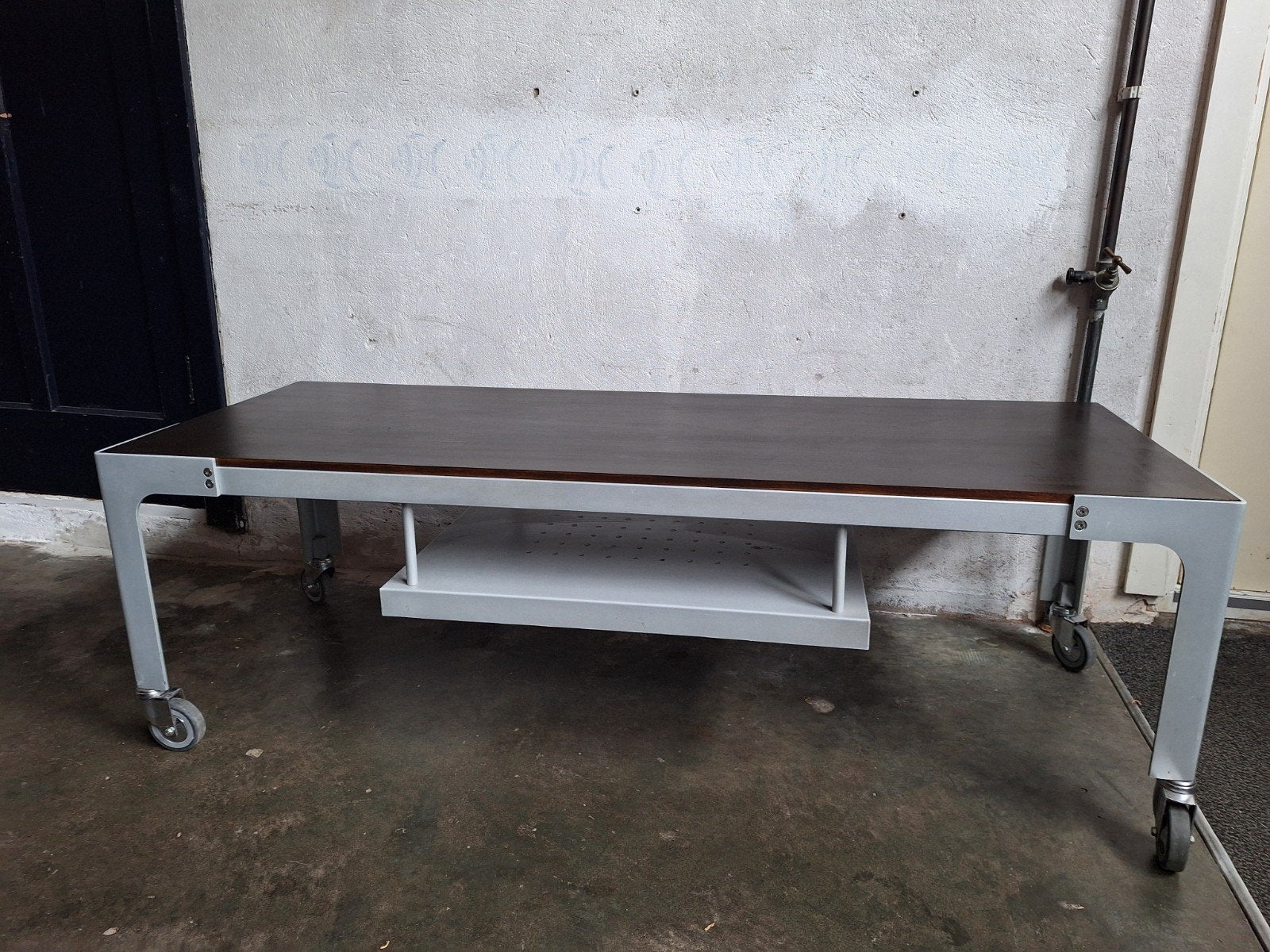 TV meubel (design), Huis en Inrichting, Ophalen, Gebruikt, 100 tot 150 cm, Minder dan 100 cm