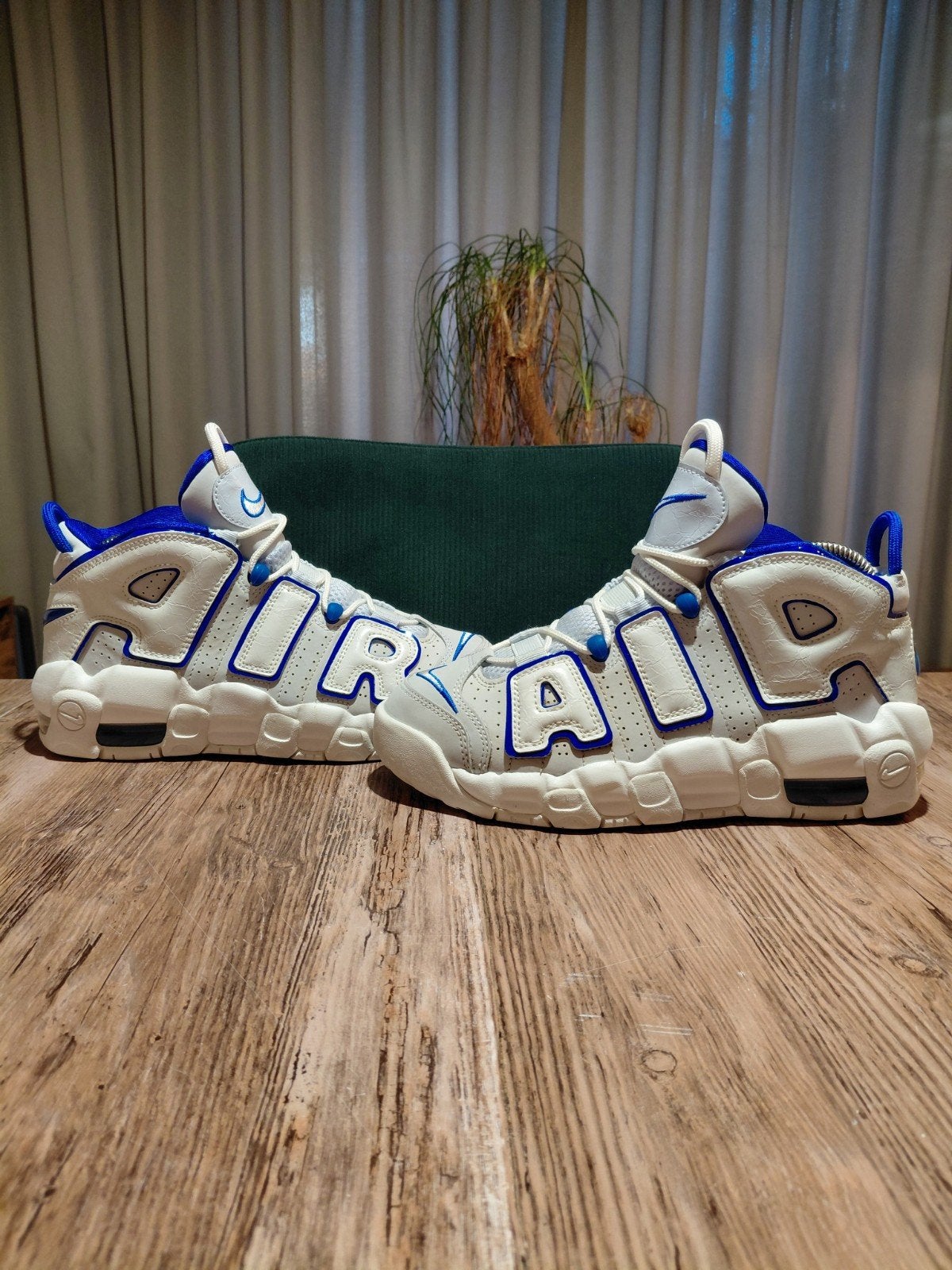 Nike Air More Uptempo Premium 'White Royal' Size 37,5, Wit, Nike, Ophalen of Verzenden, Sneakers of Gympen