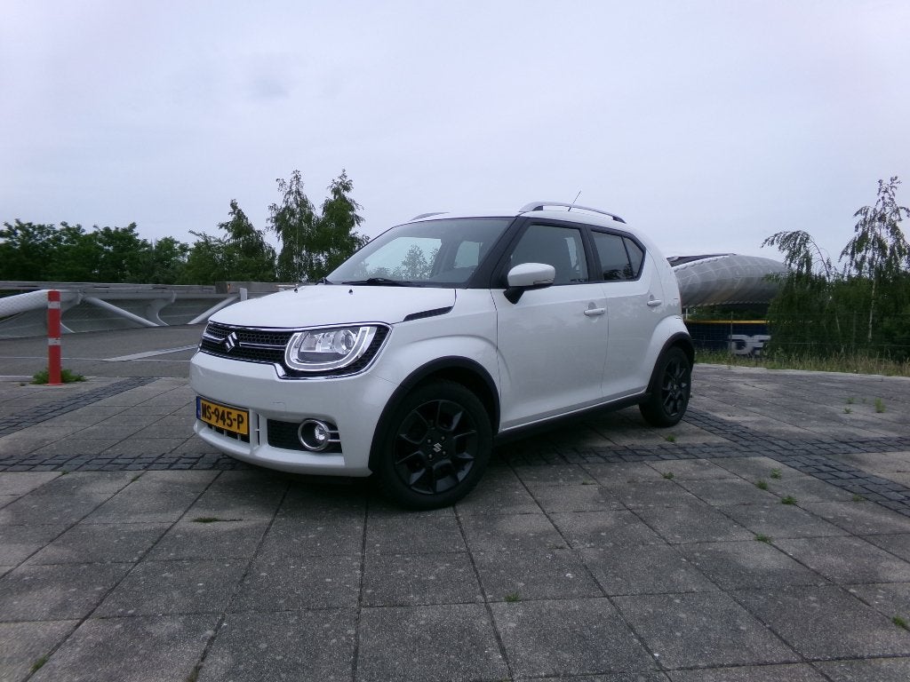 Suzuki Ignis 1.2 Dualjet 90pk Smart Hybrid 2017 Wit, Auto's, Suzuki, Voorwielaandrijving, Lane Keeping Assist, 4 cilinders, Origineel Nederlands