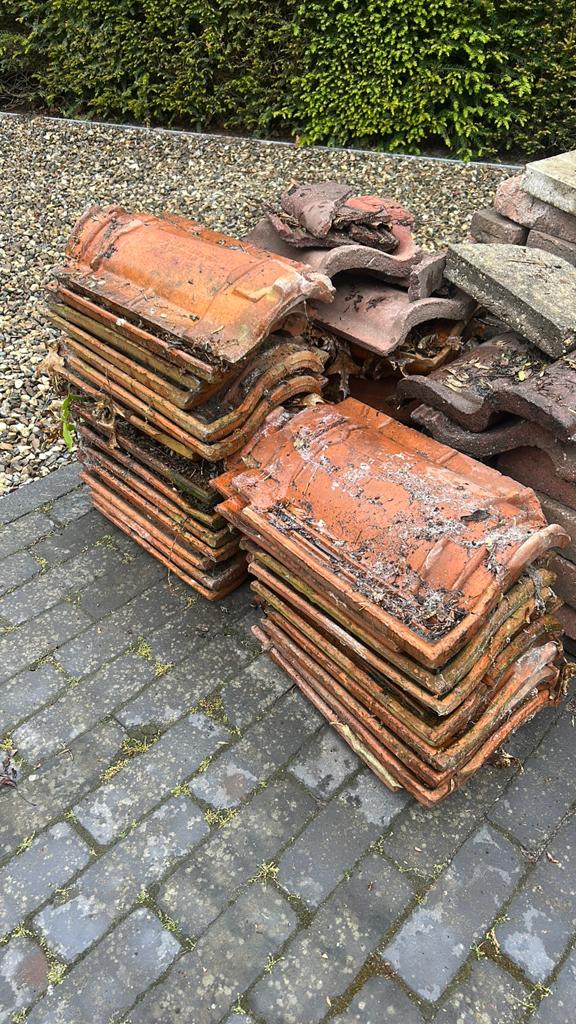 Ca 22 oranje dakpannen, Ophalen, Steen of Klei, Zo goed als nieuw, 15 m² of meer