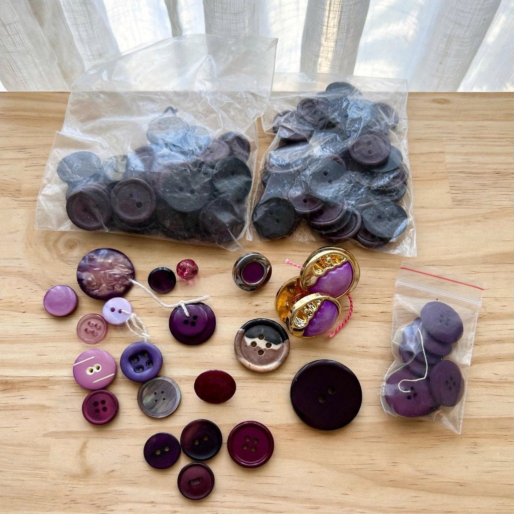 Vintage Partij PAARSE Knopen | Aubergine Lila | Jaren 80, Hobby en Vrije tijd, Ophalen of Verzenden, Zo goed als nieuw, Knoop of Knopen