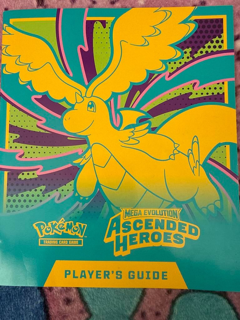 Pokémon TCG Mega Evolution Ascended  Player's Guide, Ophalen of Verzenden, Zo goed als nieuw, Boek of Catalogus