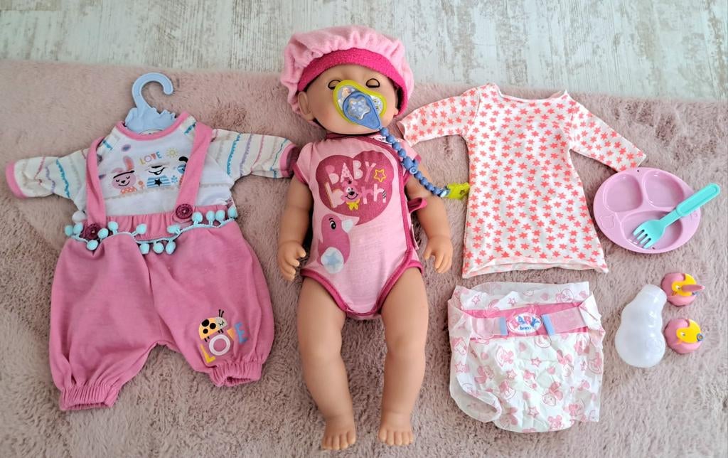 Groot pakket Baby born meisje versie soft touch 43 cm, Kinderen en Baby's, Speelgoed | Poppen, Ophalen of Verzenden, Zo goed als nieuw