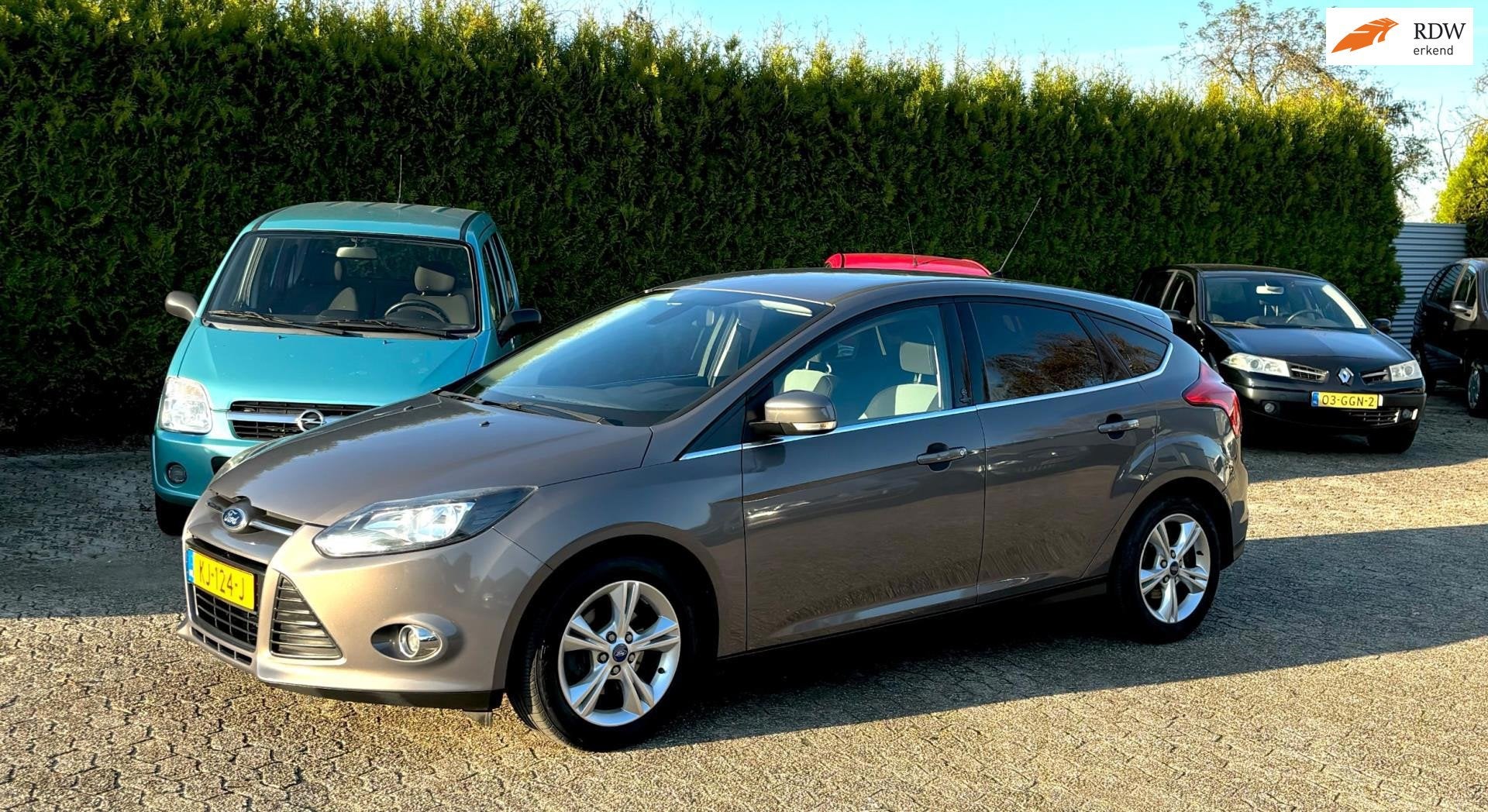Ford Focus APK NIEUW RIEM VV AIRCO NAVI GOED RIJDEND LEUKE A, Auto's, Ford, Euro 5, 101 pk, Gebruikt, Bruin