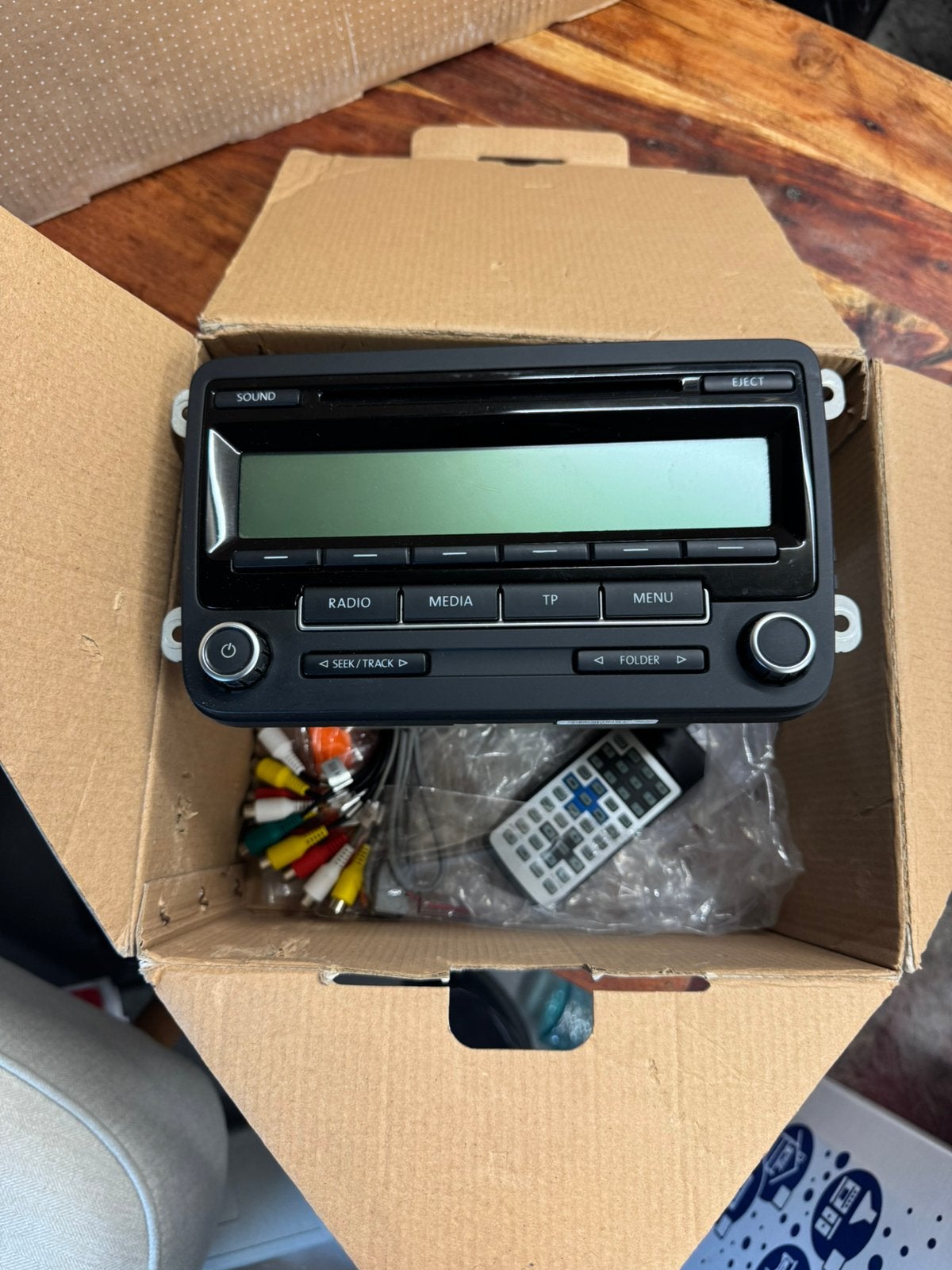 Originele Volkswagen autoradio / multimedia systeem compleet, Ophalen of Verzenden