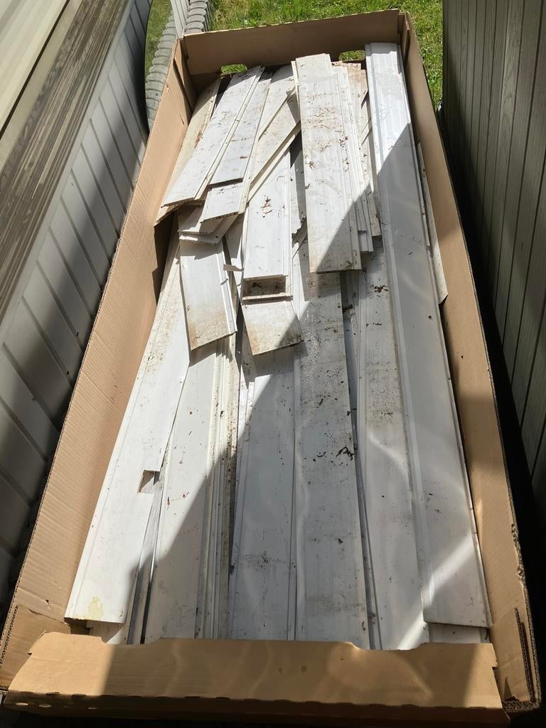 Pvc schroten gebruikt gratis afhalen rijsbergen ongeveer 55, Ophalen, Gebruikt, Overige materialen