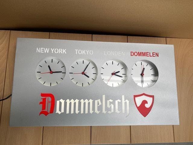 biermerk lichtbak Dommelsch, Verzamelen, Ophalen of Verzenden, Zo goed als nieuw, Reclamebord, Plaat of Schild, Overige merken