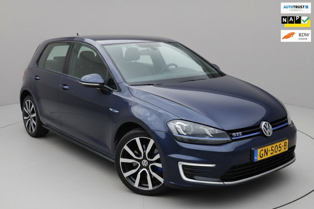 Volkswagen Golf GTE|SOH 89%|Camera|Navi|2e eigenaar!, Auto's, Volkswagen, 8 kWh, Stof, Gebruikt, 4 cilinders