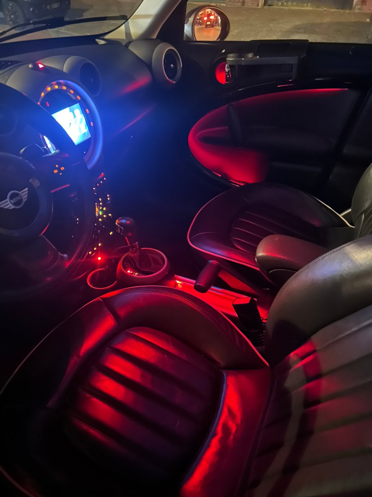 Mini Countryman 1.6 Cooper S Chill All 4 AUT 2011 Wit, Zwart, 4 stoelen, Bi-Xenon koplampen, Wit