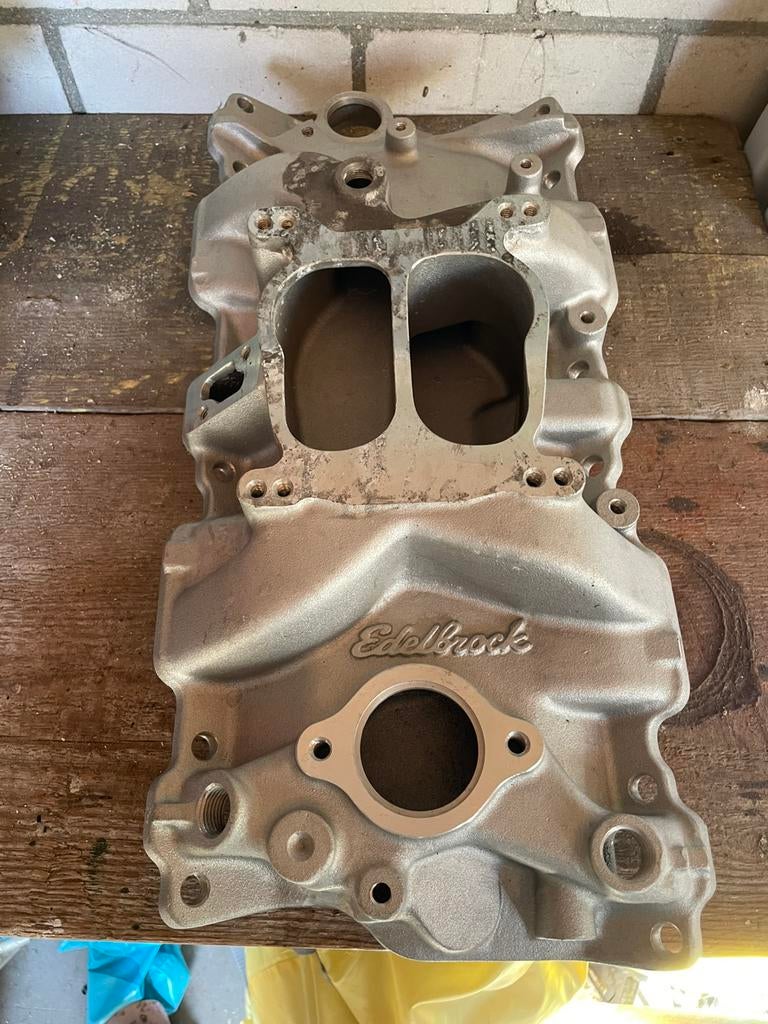 Edelbrock performer intake 2101, Auto-onderdelen, Ophalen of Verzenden, Nieuw, Chevrolet